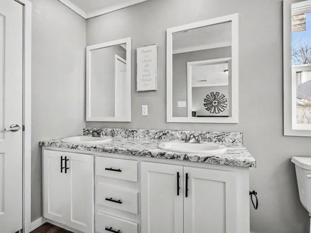 THE SKY MOBILE HOME; 2 bedrooms 2 baths 16′ x 66′ 990 sqft