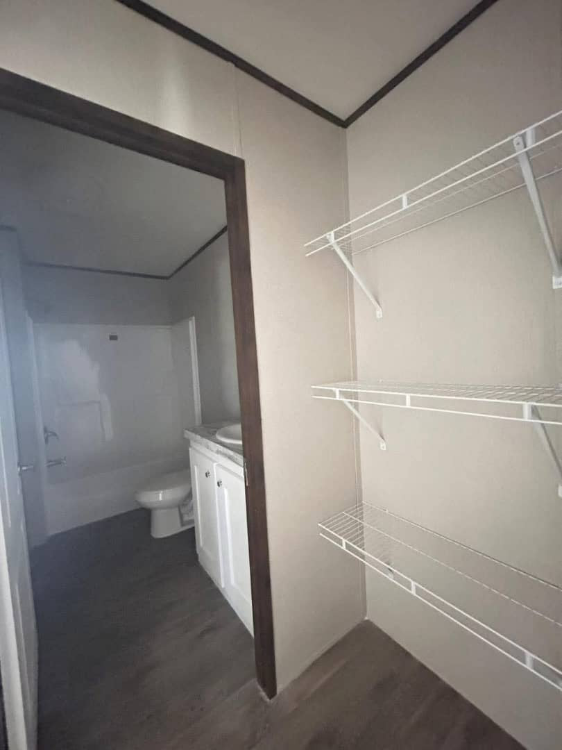 BRIDGE MOBILE HOME 3 Bedrooms | 2 Bathrooms