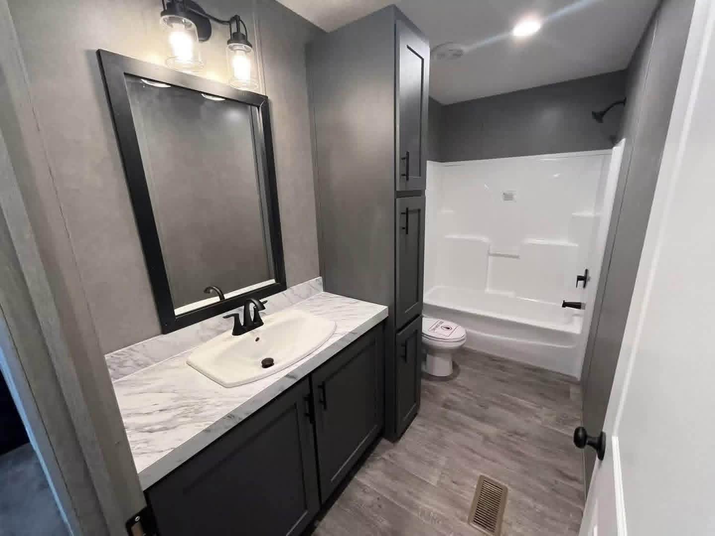 The Mobile Home Pink 3 Bedrooms | 2 Bathrooms