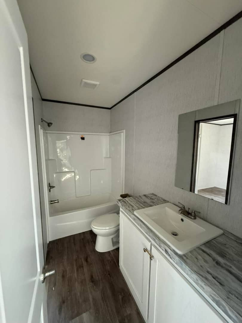 ORA MOBILE HOME 2 Bed | 2 Bath | 1,088 Sq. Ft.