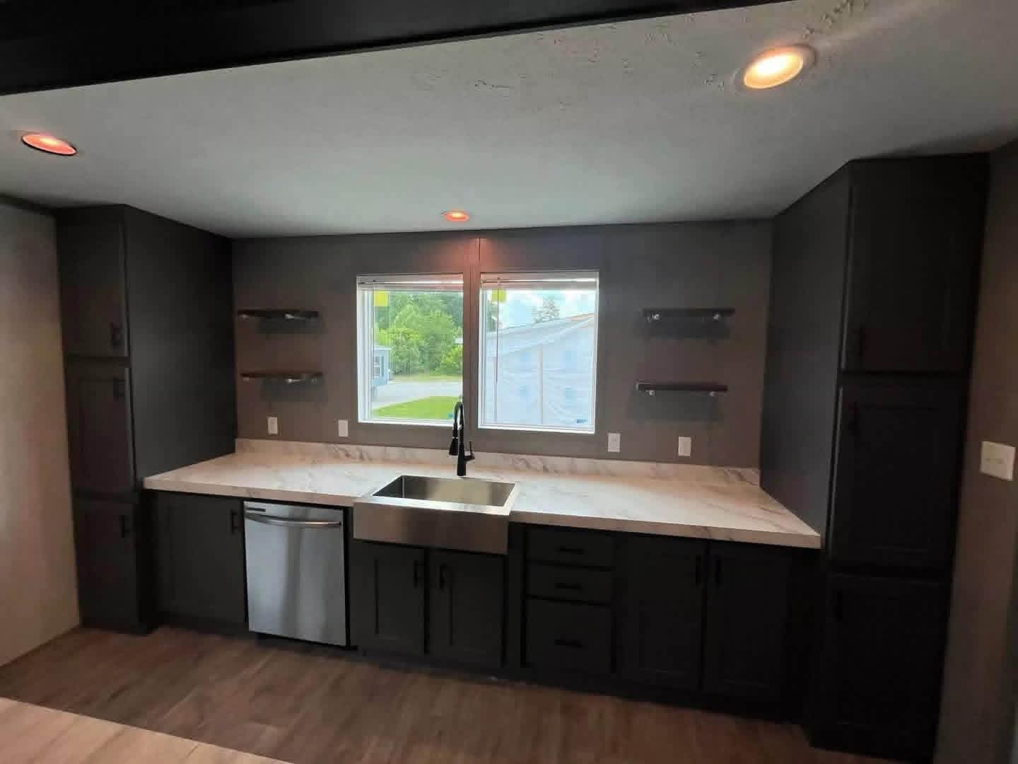 The Mobile Home Pink 3 Bedrooms | 2 Bathrooms