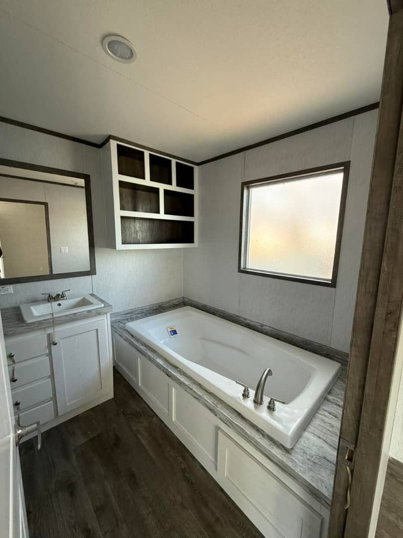 ORA MOBILE HOME 2 Bed | 2 Bath | 1,088 Sq. Ft.
