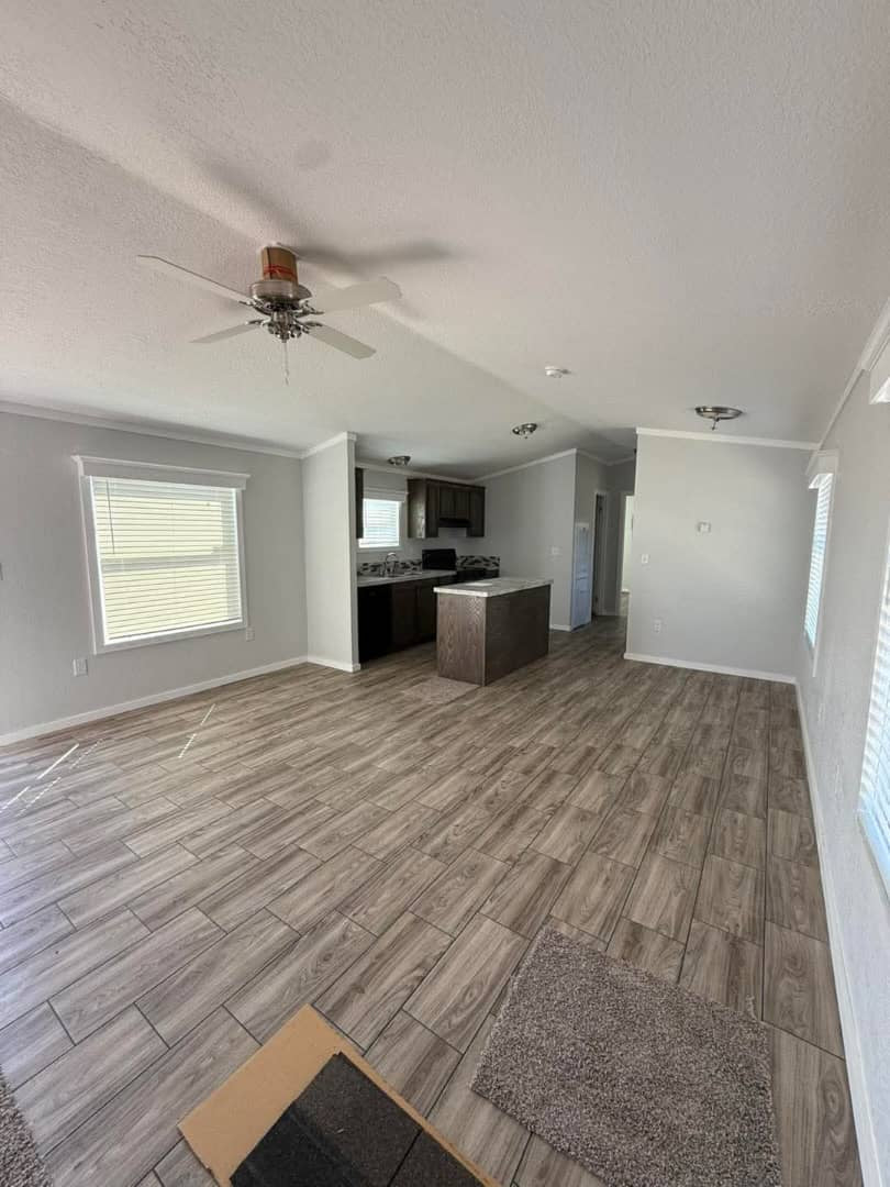 CHAMPIONS MOBILE HOME 3 Bedrooms 🛁 2 Full Baths