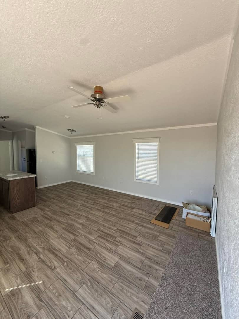 CHAMPIONS MOBILE HOME 3 Bedrooms 🛁 2 Full Baths