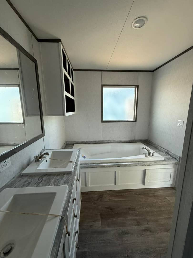 ORA MOBILE HOME 2 Bed | 2 Bath | 1,088 Sq. Ft.