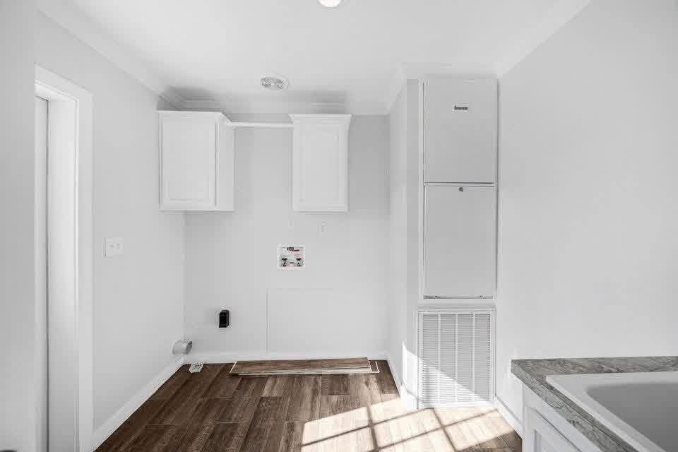 The Mobile Home Makary  3 Bedrooms, 2 Bathrooms