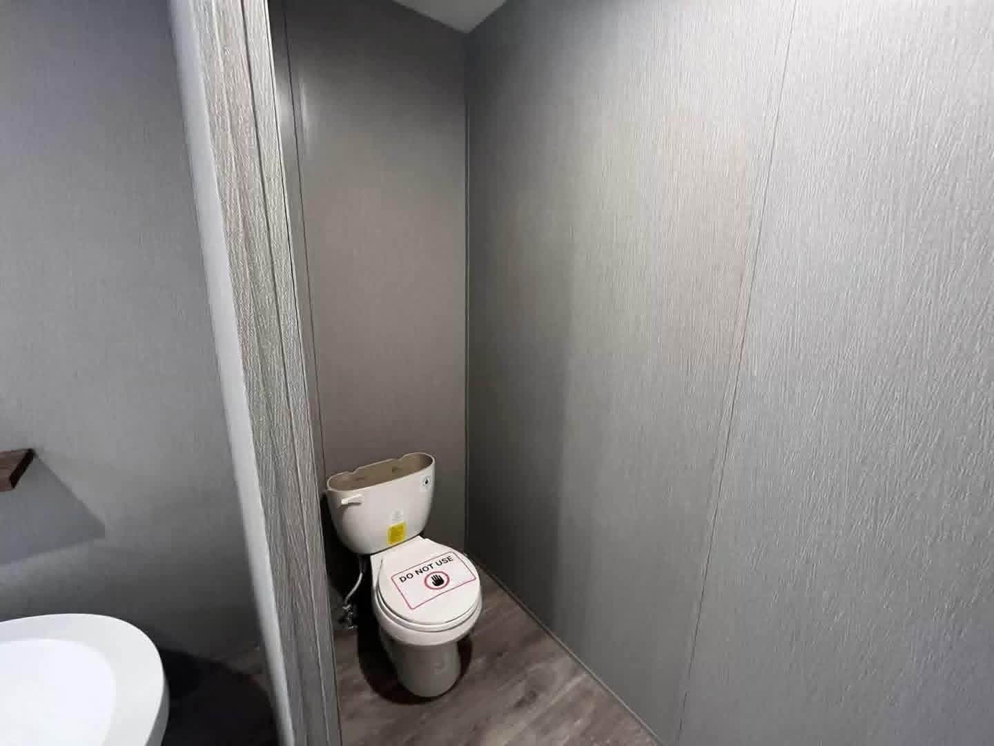 The Mobile Home Pink 3 Bedrooms | 2 Bathrooms