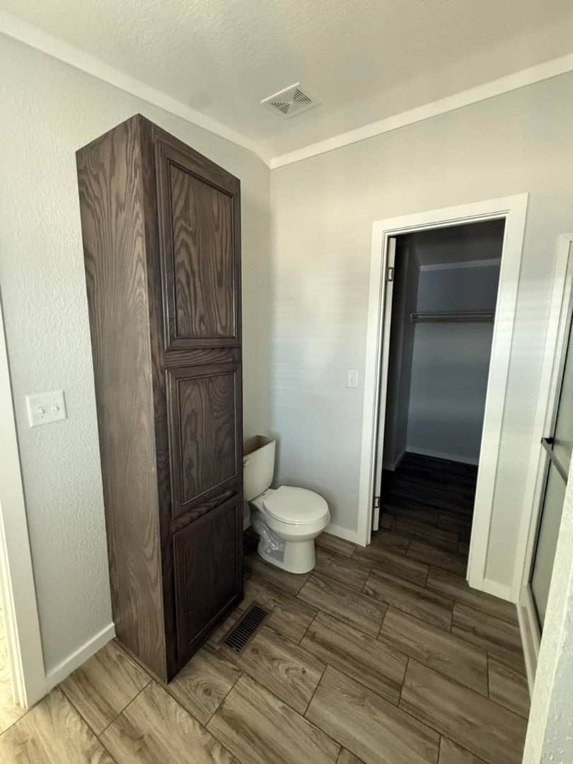 CHAMPIONS MOBILE HOME 3 Bedrooms 🛁 2 Full Baths