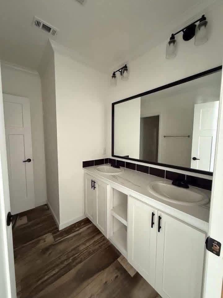 Mobile home Green 2 Bedrooms | 1 Bathroom