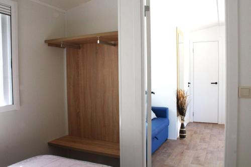 SANTORINI MOBILE HOME,  3 rooms, French style bathroom